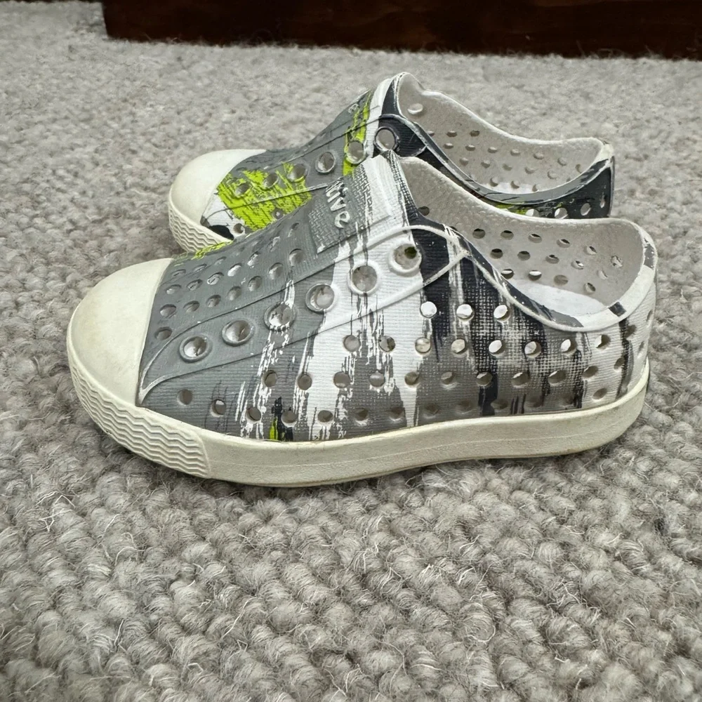Native Shoes - Jefferson Print Youth - Shell White/Green Multi Splatter Size C4 - Picture 4 of 6